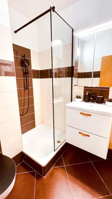 Moderny Apartman S Parkovanim Bratislava Dış mekan fotoğraf
