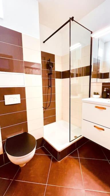 Moderny Apartman S Parkovanim Bratislava Dış mekan fotoğraf