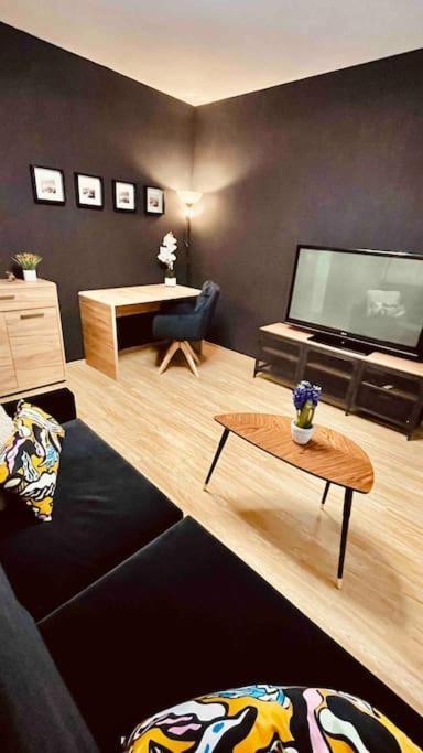 Moderny Apartman S Parkovanim Bratislava Dış mekan fotoğraf